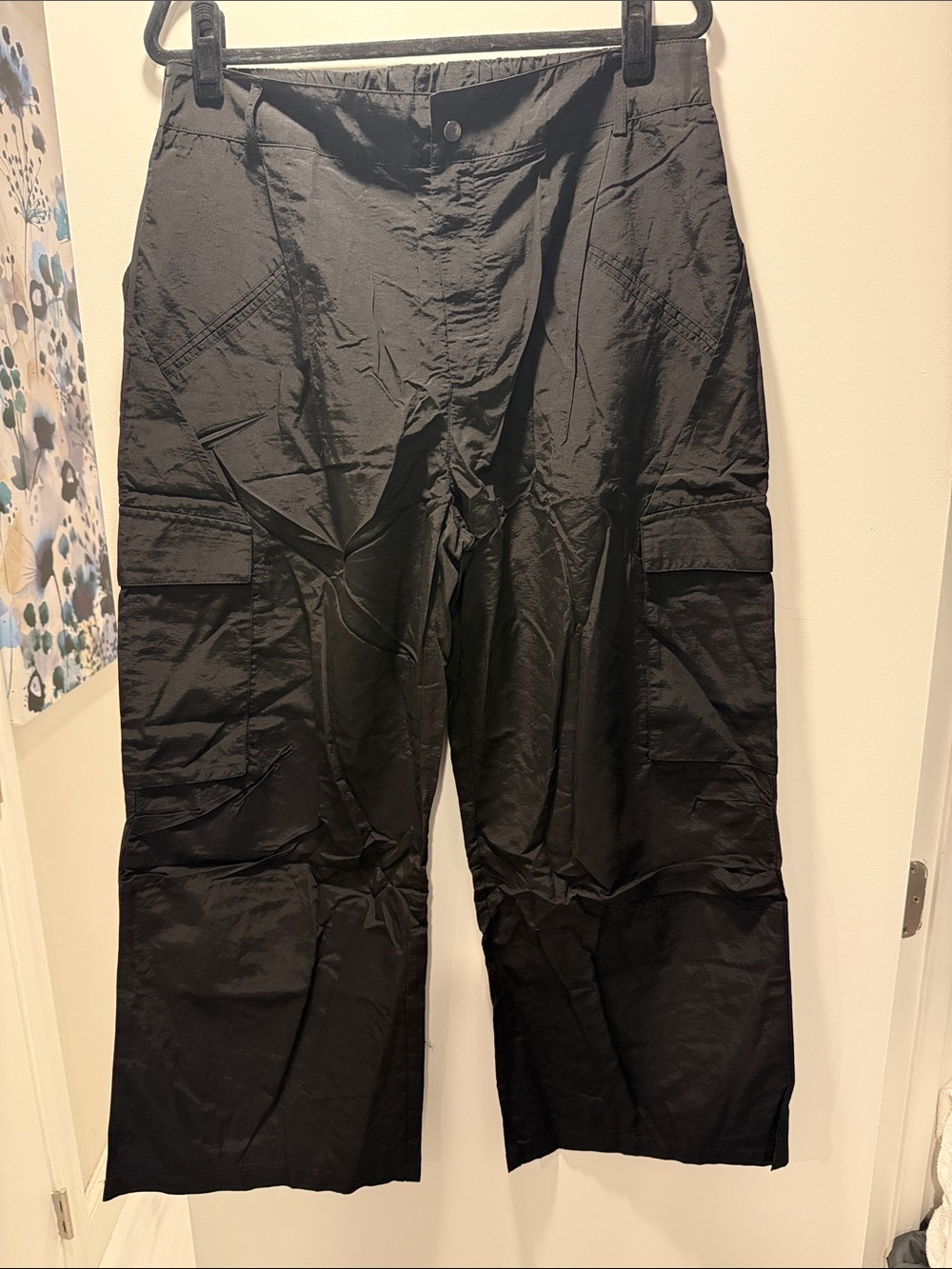 HALARA Black Wide-Leg Cargo Pants